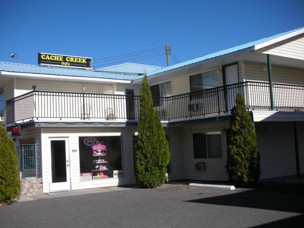 Cache Creek Inn 외부 사진