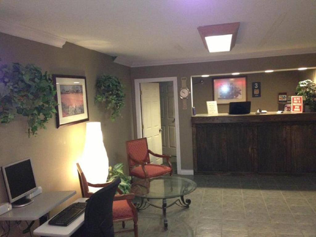 Cache Creek Inn 외부 사진