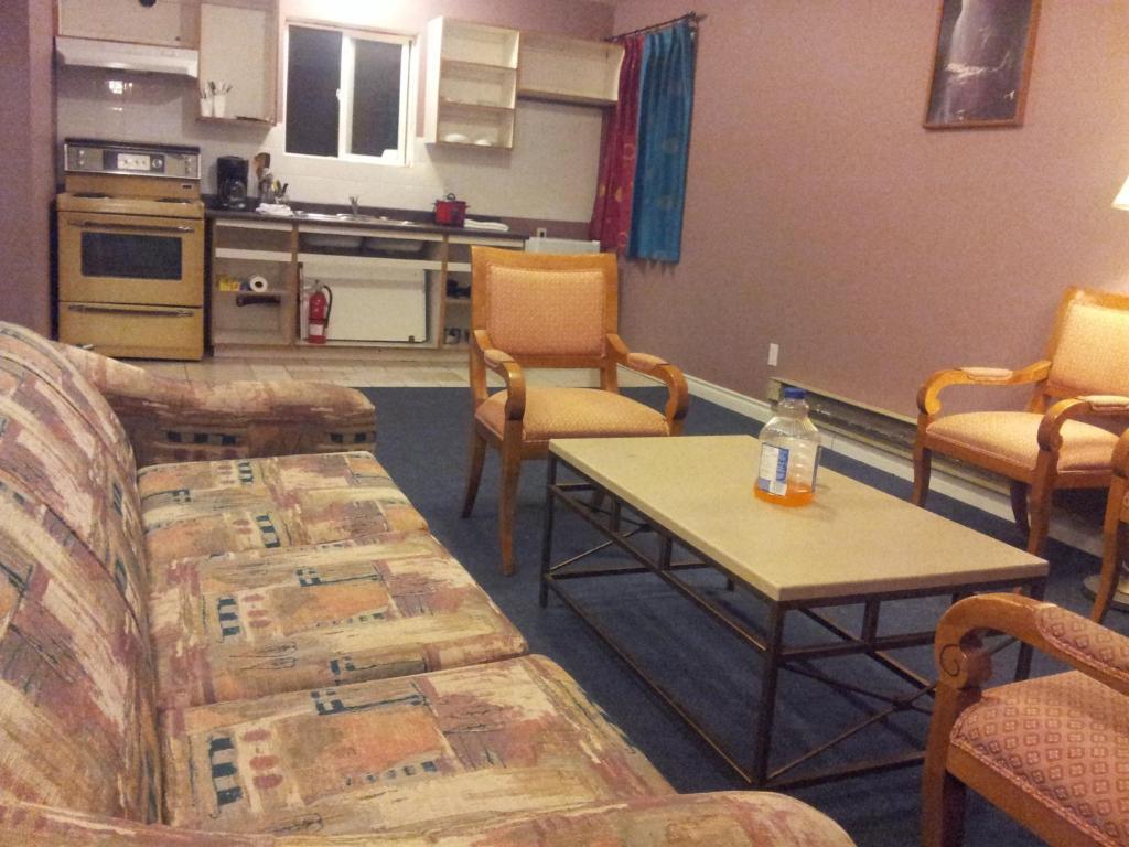 Cache Creek Inn 객실 사진