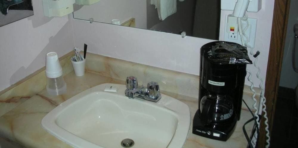 Cache Creek Inn 외부 사진