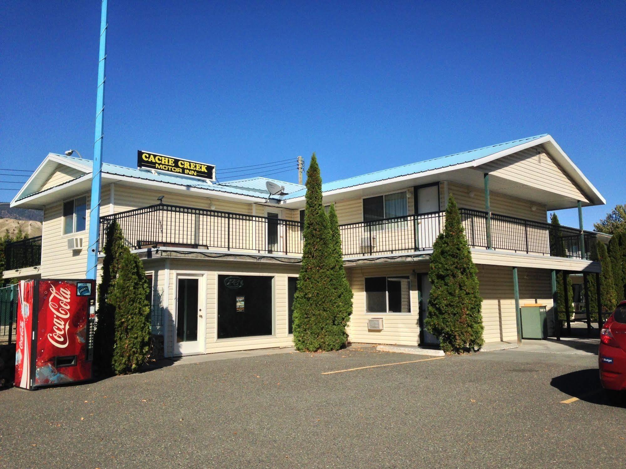 Cache Creek Inn 외부 사진